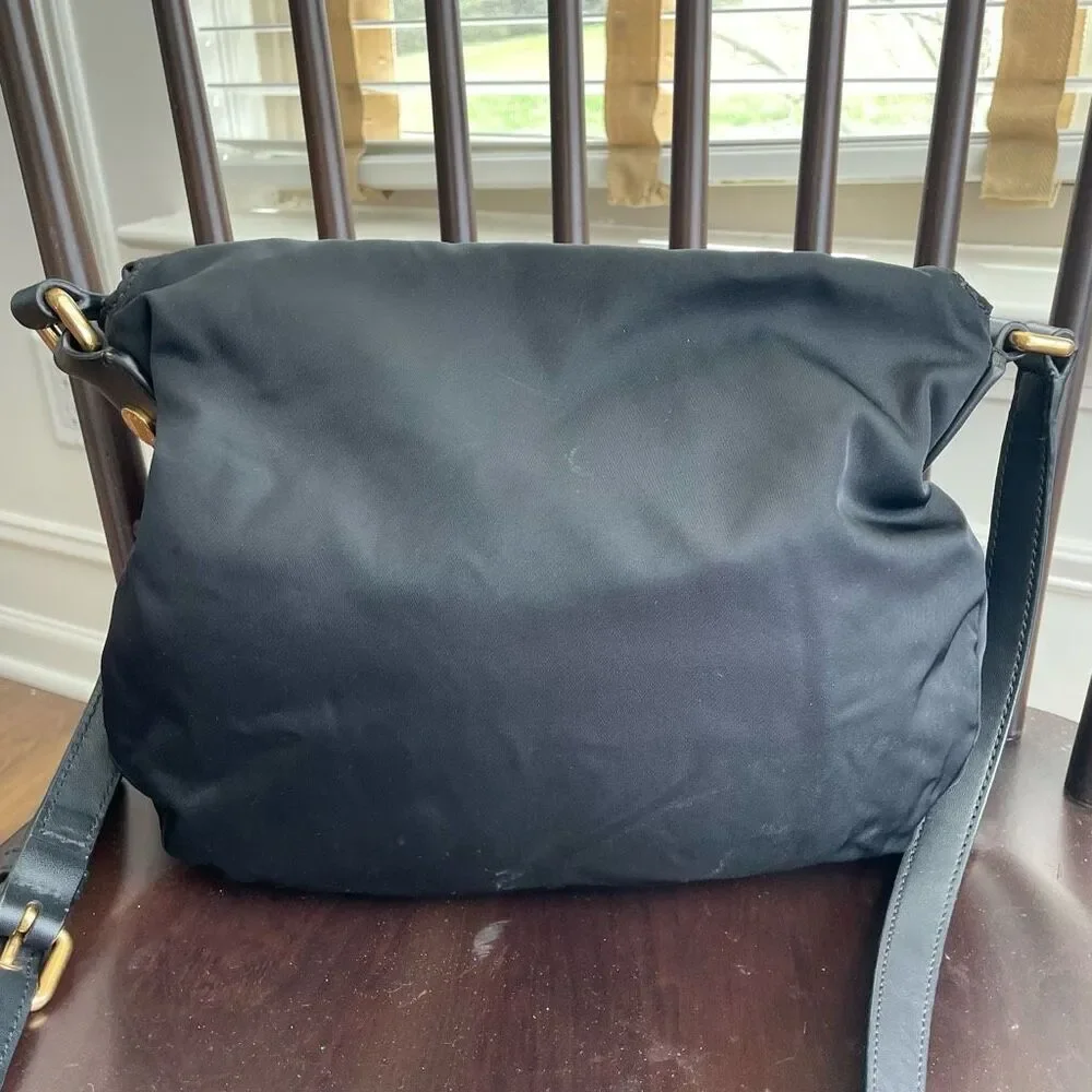 Marc Jacobs Preppy Nylon Messenger Bag Black Gold $200